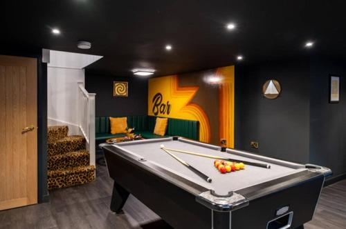 Ultimate Glam, Vintage Central Pad. Cool 70S Bar. Bournemouth Zewnętrze zdjęcie